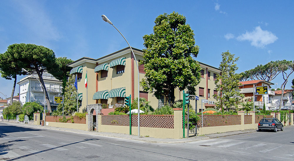 Hotel Giardino Lido di Camaiore Extérieur photo